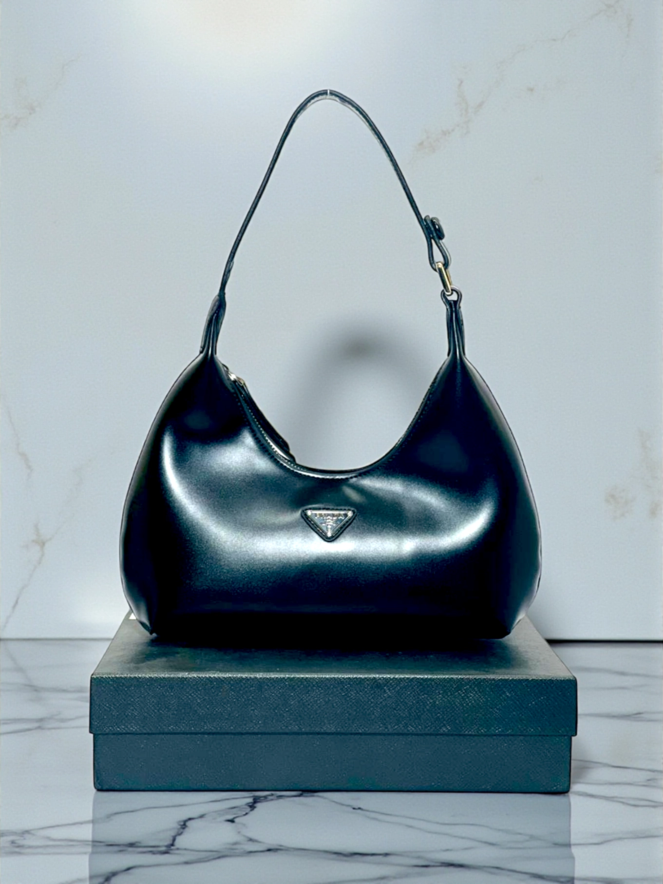 Midnight Curve - Image 2